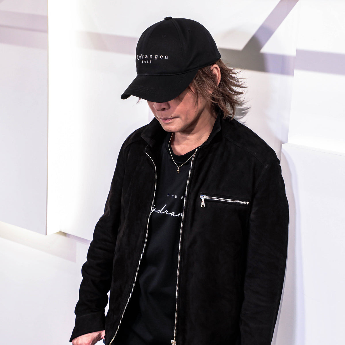 Four Hydrangea Logo Cap