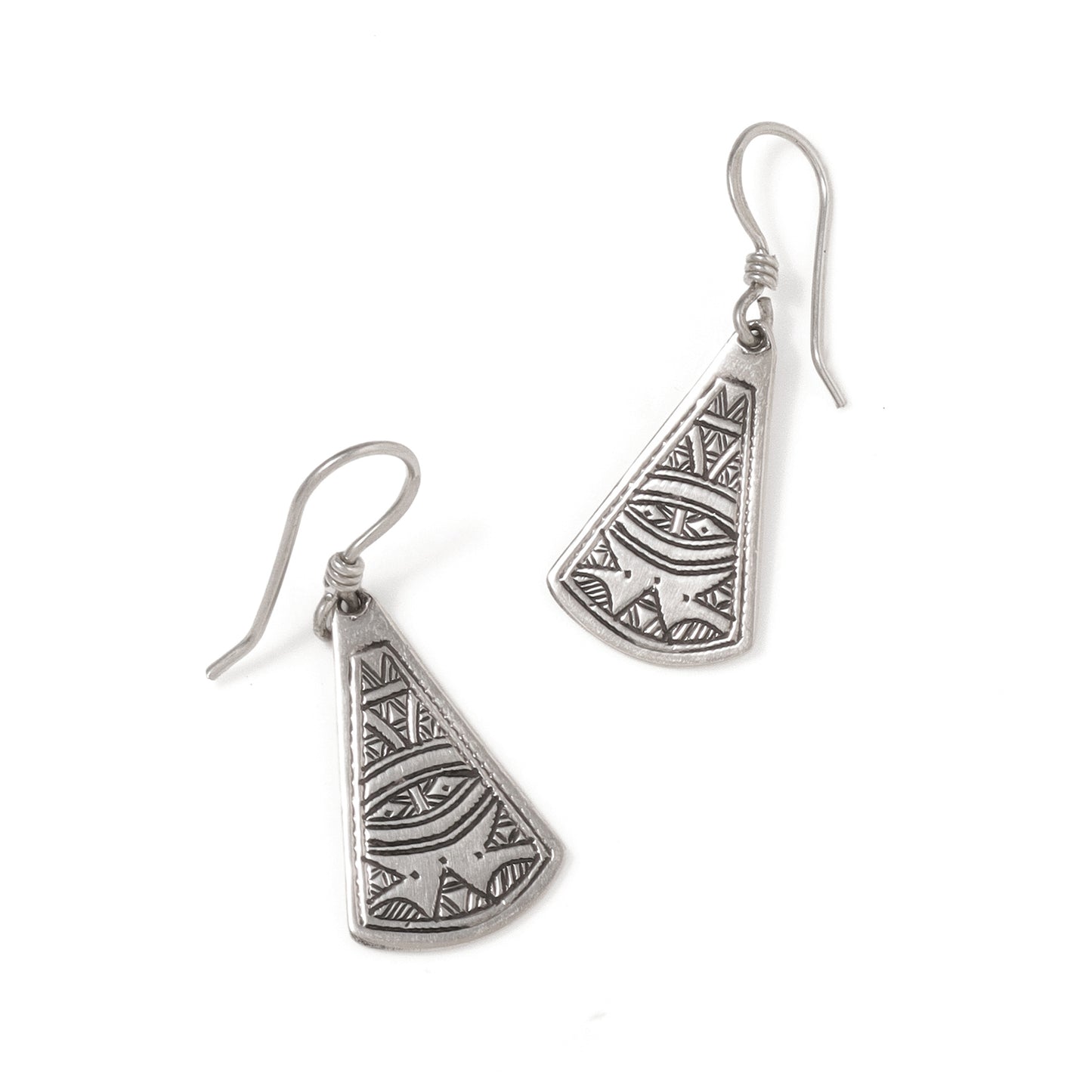 Tuareg silver Earrings adayd aghrran tikhrssin （アダイド アグラン ティホロシン）