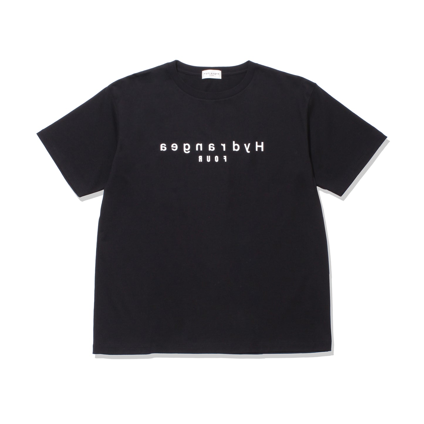 Four Hydrangea Reverse Logo T-Shirts BLACK