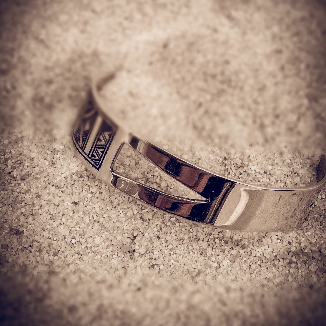 Tuareg silver Bracelet adayd aghrran toussaght　（アダイド アグラン トゥサハト）