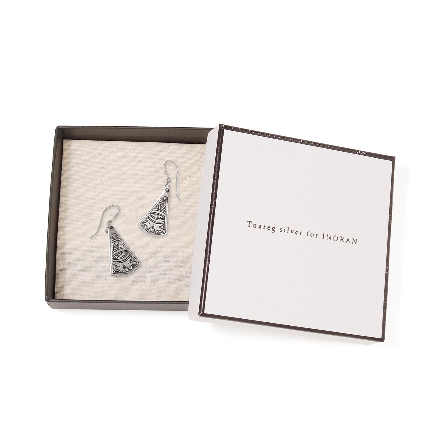 Tuareg silver Earrings adayd aghrran tikhrssin （アダイド アグラン ティホロシン）